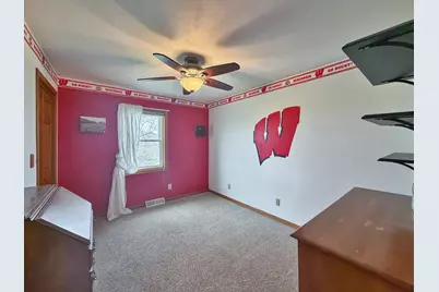 2472 W Red Oak Road, Freeport, IL 61032 - Photo 35