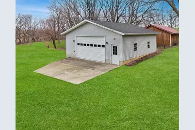 2472 W Red Oak Road, Freeport, IL 61032 - Photo 43