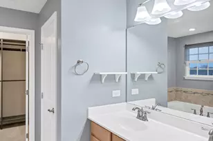 305 Cronin Blvd, Shorewood, IL 60404 - Photo 13