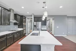 305 Cronin Blvd, Shorewood, IL 60404 - Photo 7