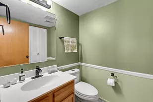 8434 Kirby Dr, Tinley Park, IL 60487 - Photo 11