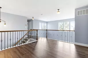 200 Tanglewood Dr, Glen Ellyn, IL 60137 - Photo 13