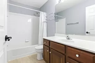 200 Tanglewood Dr, Glen Ellyn, IL 60137 - Photo 19