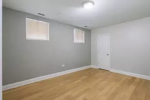 4207 S Indiana Ave, Chicago, IL 60653 - Photo 9