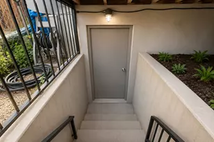 4207 S Indiana Ave, Chicago, IL 60653 - Photo 17