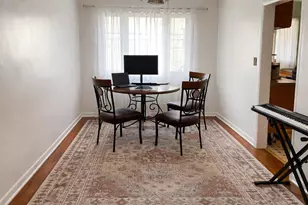 1706 W Jarvis Ave, Chicago, IL 60626 - Photo 3