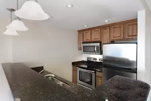 1 Renaissance Pl, Palatine, IL 60067 - Photo 5