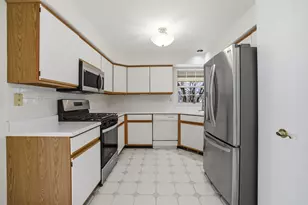 1447 Club Dr, Glendale Heights, IL 60139 - Photo 9