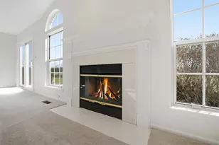 1447 Club Dr, Glendale Heights, IL 60139 - Photo 7