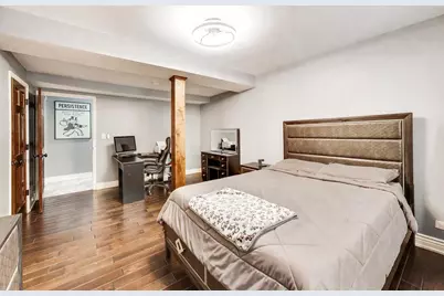 2314 W Farwell Avenue #GW, Chicago, IL 60645 - Photo 11