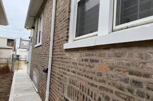 7945 S Perry Ave, Chicago, IL 60620 - Photo 23