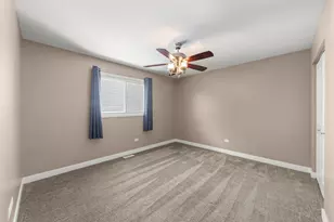 2217 Manico Dr, Crest Hill, IL 60403 - Photo 13
