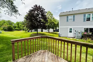 2450 Devonshire Ct, Aurora, IL 60502 - Photo 3