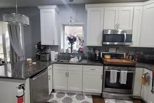 1220 S 59th Ct, Cicero, IL 60804 - Photo 9