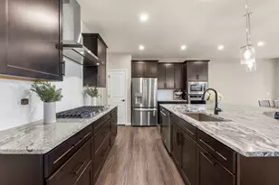 2220 Weatherbee Ln, Naperville, IL 60563 - Photo 5