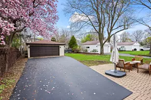 914 N Kennicott Ave, Arlington Heights, IL 60004 - Photo 29