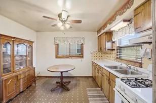 14024 S Manistee Ave, Burnham, IL 60633 - Photo 11