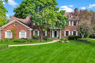 355 Trinity Ln, Oak Brook, IL 60523 - Photo 1