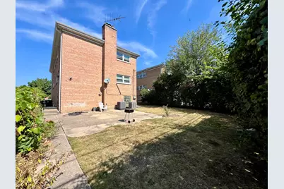 3335 W Pratt Avenue #2, Lincolnwood, IL 60712 - Photo 15