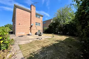 3335 W Pratt Ave, Lincolnwood, IL 60712 - Photo 15