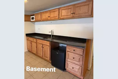 944 W 32nd Street, Chicago, IL 60608 - Photo 15