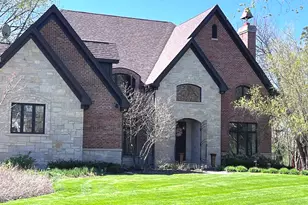 1026 Lincoln Ln, Elk Grove Village, IL 60007 - Photo 3