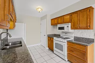 231 E Woodlawn Rd, New Lenox, IL 60451 - Photo 9