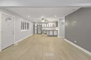 22339 Strassburg Ave, Sauk Village, IL 60411 - Photo 9