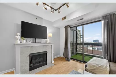 1212 N Wells Street #1205, Chicago, IL 60610 - Photo 5