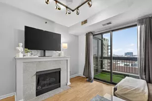 1212 N Wells St, Chicago, IL 60610 - Photo 5