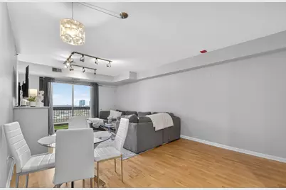 1212 N Wells Street #1205, Chicago, IL 60610 - Photo 3