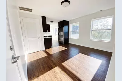 2959 N Hamlin Avenue #3A, Chicago, IL 60618 - Photo 3