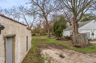 1809 Ogden Ave, Lisle, IL 60532 - Photo 25