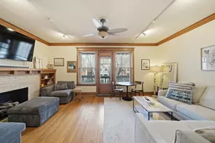 1539 W Addison St, Chicago, IL 60613 - Photo 19