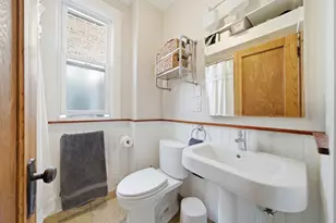 1539 W Addison St, Chicago, IL 60613 - Photo 27