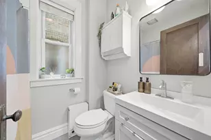 1539 W Addison St, Chicago, IL 60613 - Photo 11