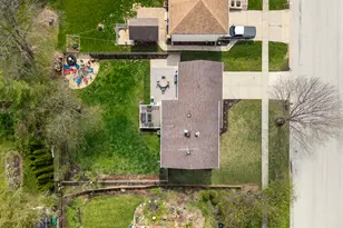 1285 N Lyle Ave, Elgin, IL 60123 - Photo 31