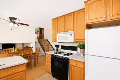 1865 Victor Lane, Hanover Park, IL 60133 - Photo 7