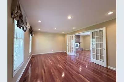 712 N Victoria Drive, Palatine, IL 60074 - Photo 3