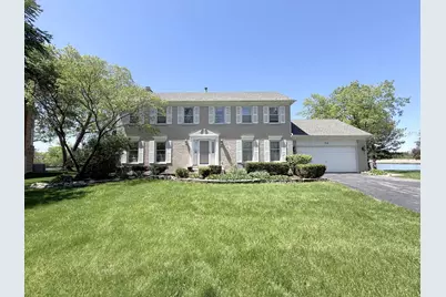 712 N Victoria Drive, Palatine, IL 60074 - Photo 1