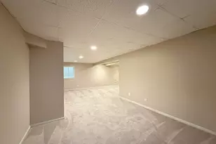 712 N Victoria Dr, Palatine, IL 60074 - Photo 19
