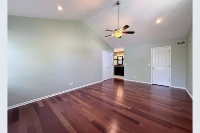 712 N Victoria Drive, Palatine, IL 60074 - Photo 11