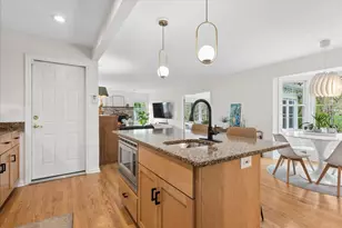 2209 Mecan Dr, Naperville, IL 60564 - Photo 9