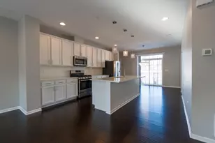 2534 Huntleigh Ln, Woodridge, IL 60517 - Photo 3