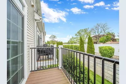 2534 Huntleigh Lane, Woodridge, IL 60517 - Photo 11