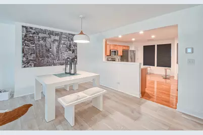 2804 Neubauer Circle, Lindenhurst, IL 60046 - Photo 5