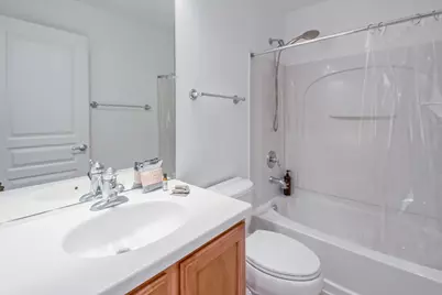 2804 Neubauer Circle, Lindenhurst, IL 60046 - Photo 17