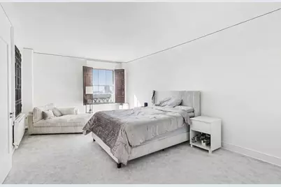 5555 S Everett Avenue #E10, Chicago, IL 60637 - Photo 13