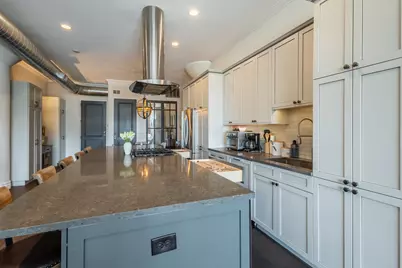 [Address not provided], Chicago, IL 60607 - Photo 7