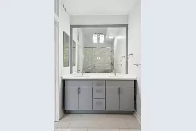 939 W Madison Street #410, Chicago, IL 60607 - Photo 17